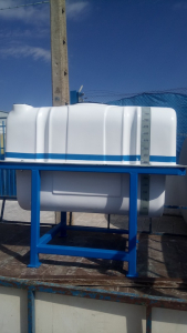 800 L tank with frame
