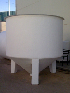 Vertical tank with legs and conical bottom